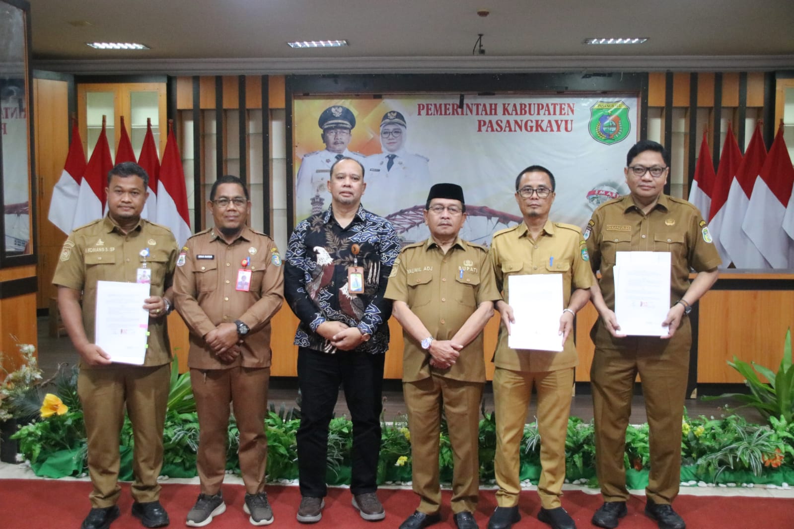 Bupati Pasangkayu Resmi Buka Penandatanganan Perjanjian Kerja Sama Fasilitas Kartu Kredit Indonesia